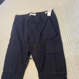 PacSun Cargo pants.  Black 
New w tags
